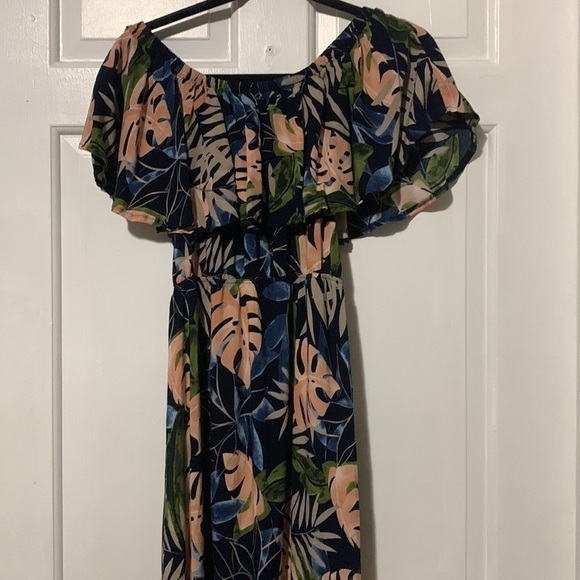 100% viscose navy with peach Monstera leaves maxi dress size small - Picture 3 of 9